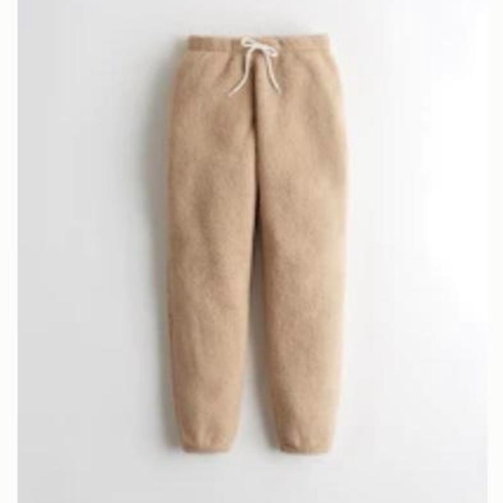 Hollister Gilly Hicks teddy joggers